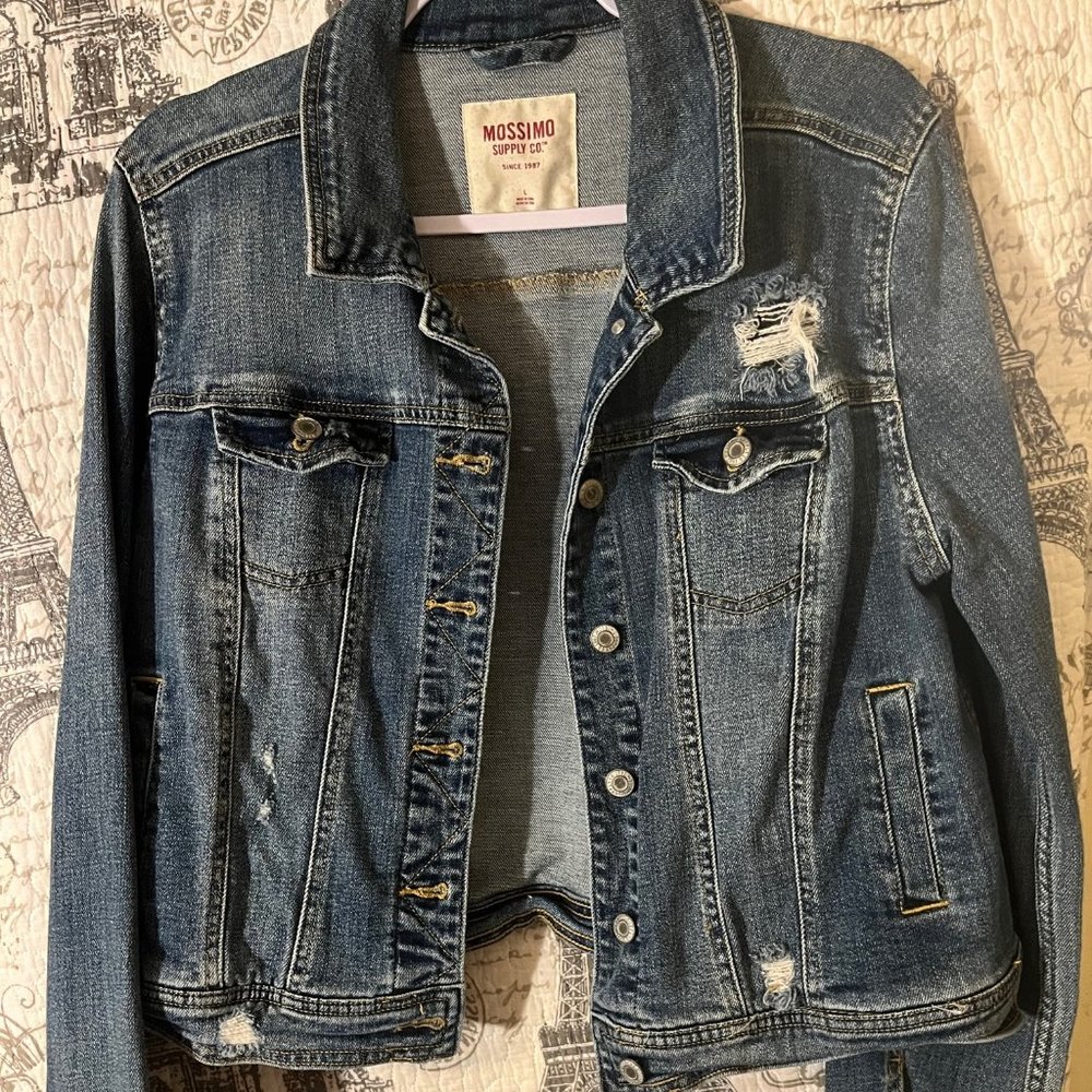 Cute Denim Jacket Size Large!